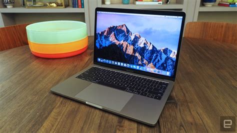 First look at the new MacBook Pro (the one without the Touch Bar)