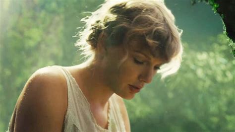 Taylor Swift's 'Cardigan': More Music Video Easter Eggs Revealed | cbs8.com