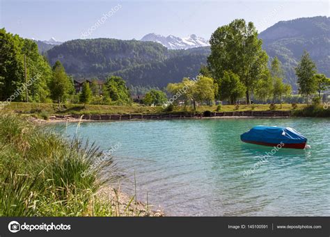 Lake Lungern, Switzerland — Stock Photo © CAHKT #145100591