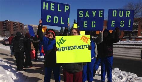 Everest College students want to finish programs, graduate | CBC News