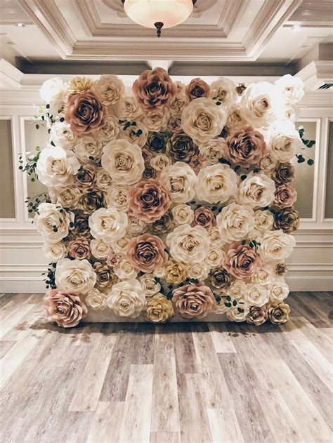 absolutely gorgeous flower wall | Flower wall wedding, Flower wall ...