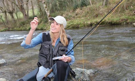 21 Best Women’s Fishing Outfits Ideas