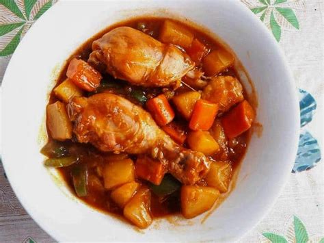 Chicken Afritada Recipe - The Odehlicious