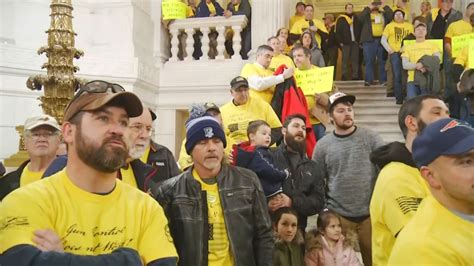 Gun rights activists fill State House to fight for Second Amendment | WJAR