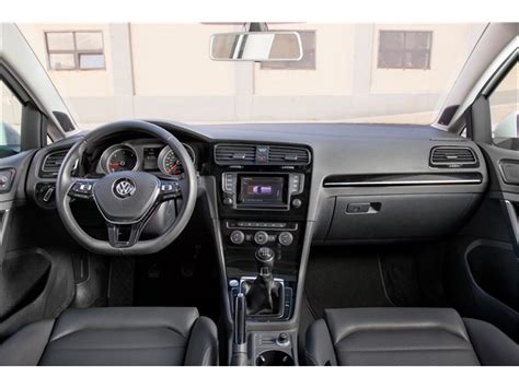 2021 Volkswagen Golf: 70 Interior Photos | U.S. News