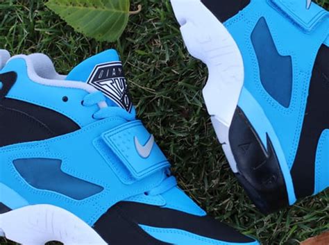 Nike Air Diamond Turf – Black – Wolf Grey – Blue Hero | SneakerFiles