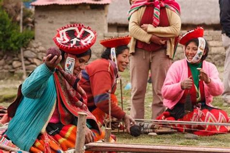 Quechua Culture: Preserving The Peruvian Weaving Tradition - Epicure & Culture