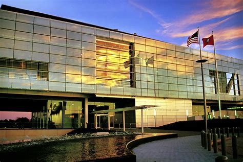 William Jefferson Clinton Presidential Library Photograph by Jason Politte