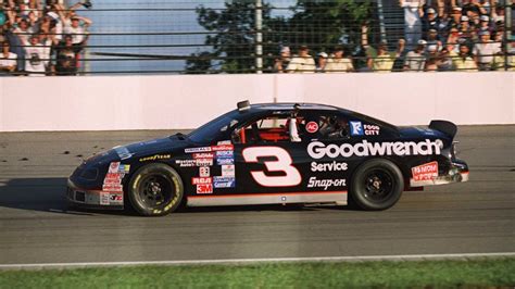 The Tragic Death Of Dale Earnhardt, Sr