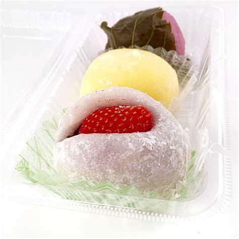 The Beauty of Daifuku Sweets