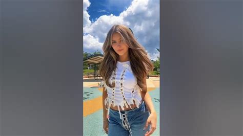 Elliana Walmsley | TikTok | Elliana TikToks - YouTube