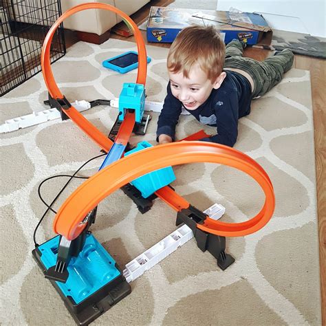 Giveaway - Hot Wheels Track Builder System - Someone's Mum