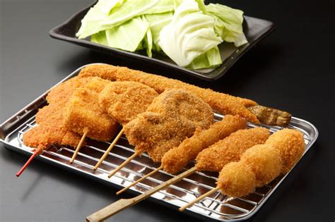 Kushikatsu: The Right Way to Eat Osaka’s Famous Delicacy | tsunagu Japan