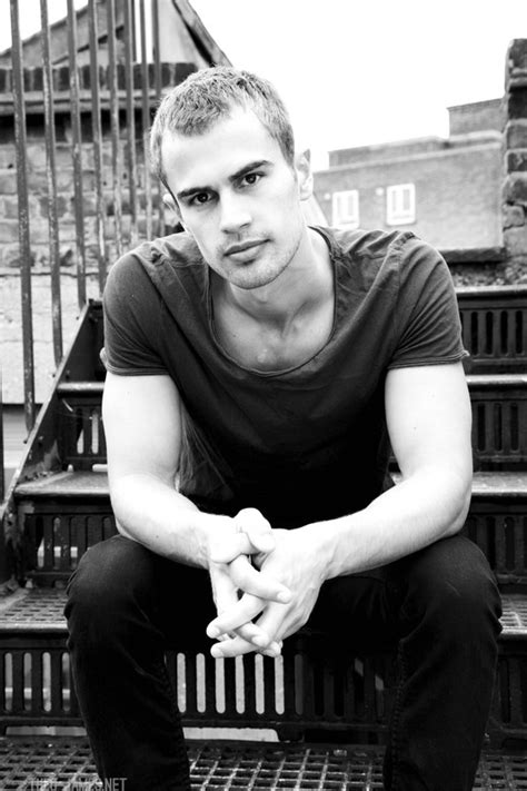 Unknown photoshoot #1 (2011) - Theo James Photo (35287779) - Fanpop