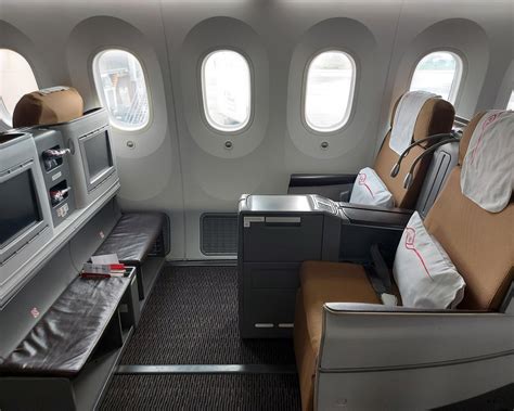 Review of Kenya Airways flight from Nairobi to Amsterdam in Business