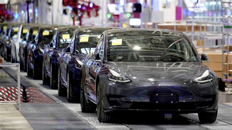 China Orders Tesla to Recall 1.1 Million Vehicles Over Braking Risks ...