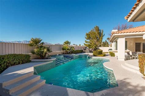 Las Vegas Homes For Sale With Pools / RE/MAX 1% LISTING AGENT 702-508-8262