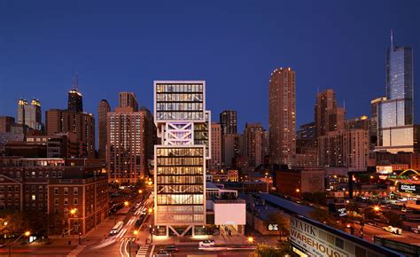 Godfrey Hotel Chicago by Valerio Dewalt Train Associates