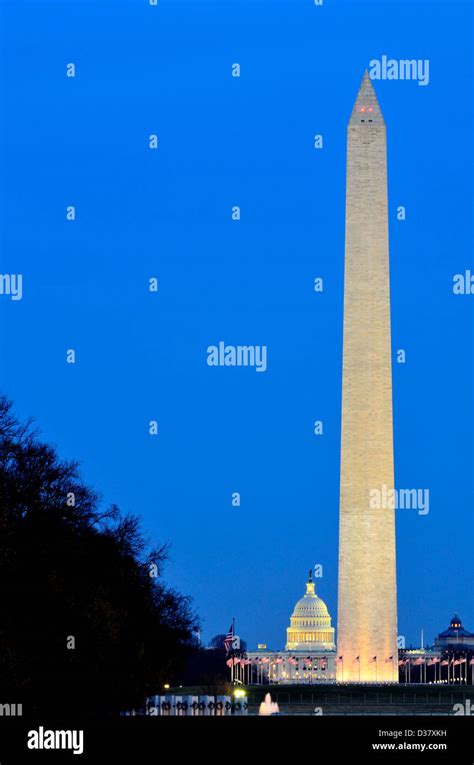 Washington Monument with US Capitol Building in Background Stock Photo - Alamy