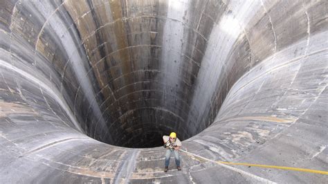 Standing on the edge of a Spillway | Rebrn.com