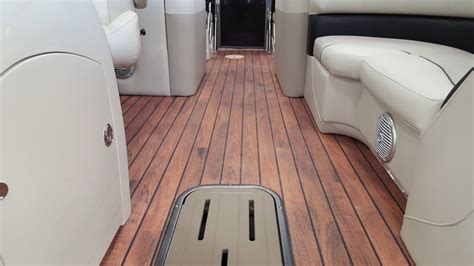 Vinyl Boat Floor: Benefits And Advantages - Flooring Designs