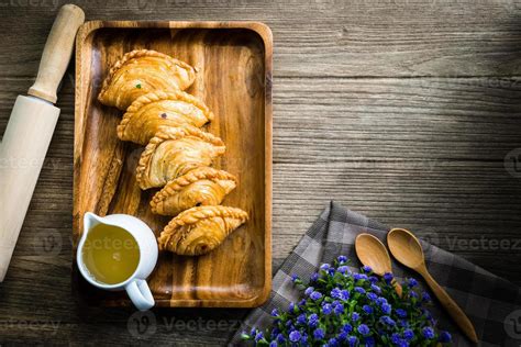 Curry puff pastry 2460580 Stock Photo at Vecteezy