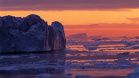 Icebergs in Disko Bay, Greenland by Martin Ruegner - Desktop Wallpaper