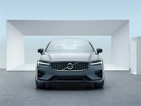 2023 S60 Mild Hybrid Sedan | Volvo Car USA