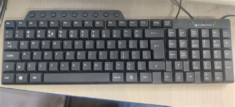 worst possible keyboard layout, both number and alphabet : r/mildlyinteresting