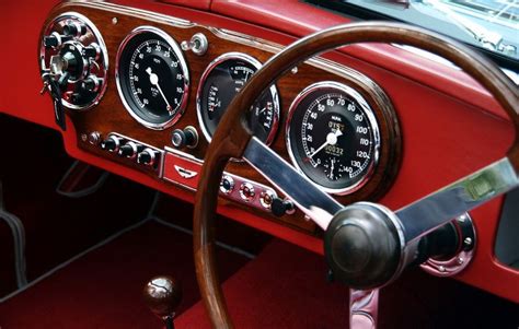 Aston Martin Aston Martin Db2, Interior Details, Steering Wheel ...