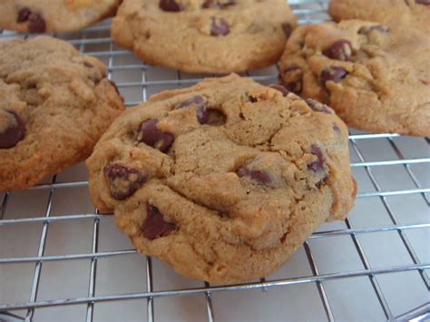 Baking Library: Homemade Subway Chocolate Chip Cookies