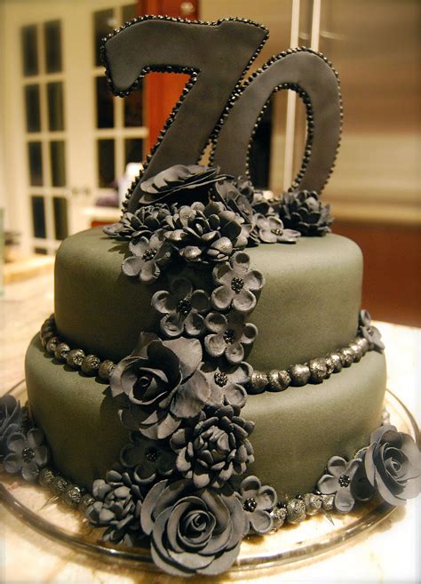 70th Birthday Cake..have to do this in purple and white with peach ...