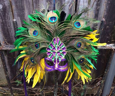 Feathered New Orleans Mardi Gras Mask/Carnival by NewOrleansMasks