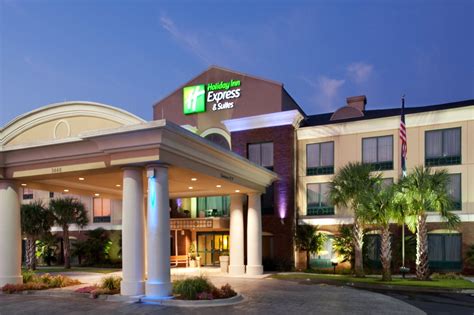 HOLIDAY INN EXPRESS & SUITES FLORENCE I-95 & I-20 CIVIC CTR AN IHG HOTEL $109 ($̶1̶2̶7̶ ...