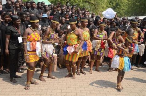 Ghana. Adowa, the Unique Dance Style of the Ashanti. - News & views from emerging countries