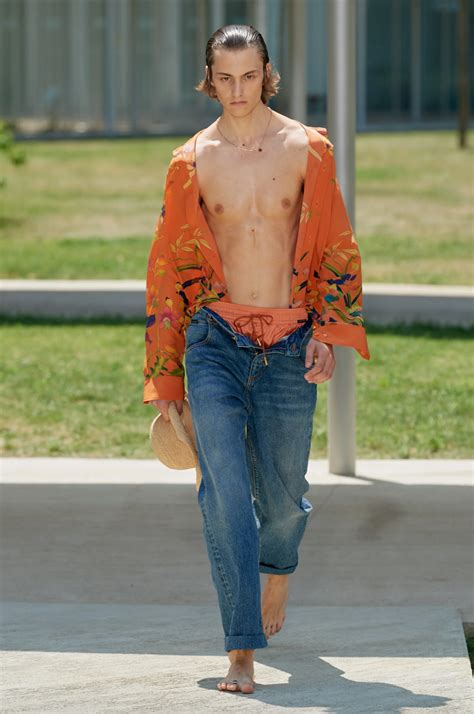 The 15 top men's fashion trends for Spring-Summer 2023 | Vogue France