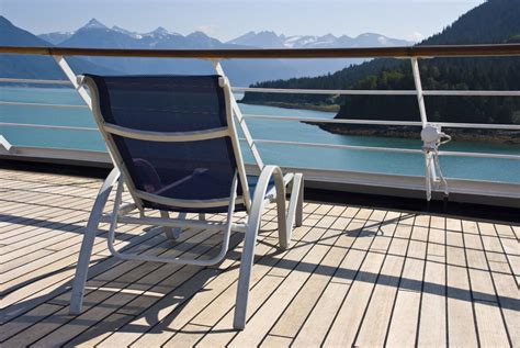 Top 10 Alaskan Cruises For Seniors | New Cyber Senior