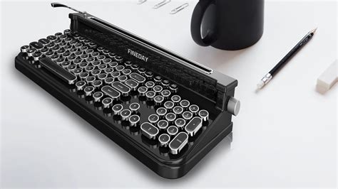 Fineday Retro Bluetooth Typewriter Keyboard pairs with up to three ...