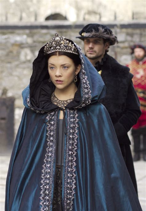 The Enchanted Garden — Natalie Dormer as Anne Boleyn in The Tudors... | Vestidos de dama antigua ...