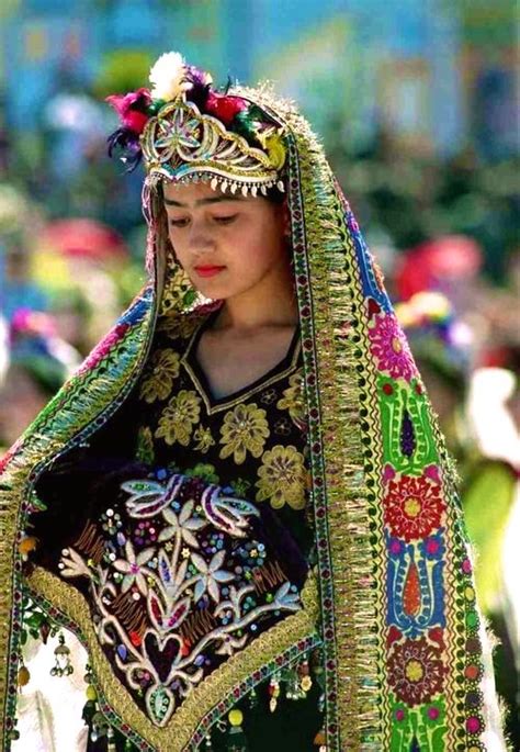 Uzbekistan. Folklore, Population Du Monde, The Fighters, Costume Ethnique, Ethno Design, Image ...