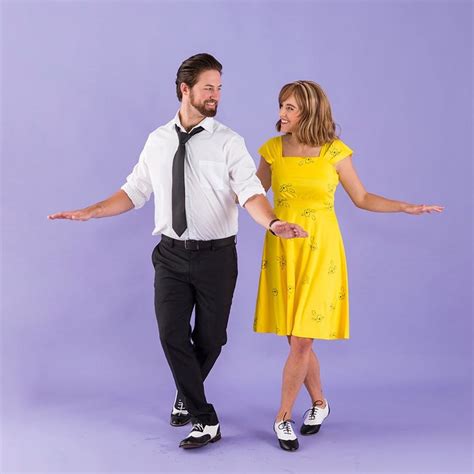 Dance Through Halloween With This La La Land Couples Costume - Brit + Co