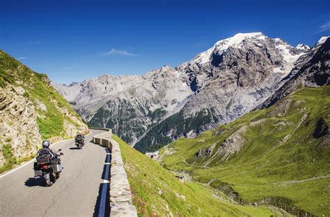 HotHolidays.co.uk's Top Twelve Road Trips - Stelvio Pass