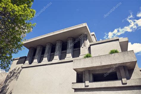 Unity Temple in Oak Park – Stock Editorial Photo © benkrut #10765088