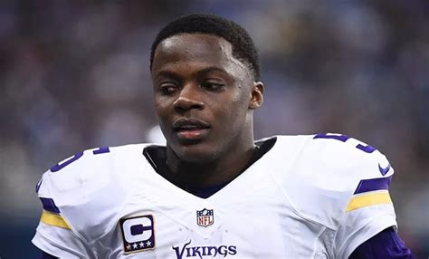 Know About Teddy Bridgewater; Injury, Contract, Stats, Wife, Age, College