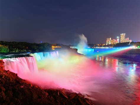 Niagara Fall | Dancing Light Show at Night [5120 x 3840] | Niagara ...