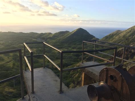 Diamond Head Sunrise Hike: The Best Place to Watch the Sun Rise on Oahu ...