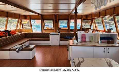 881 Catamaran Details Images, Stock Photos & Vectors | Shutterstock