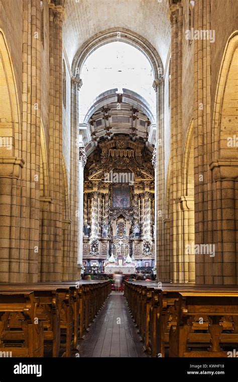 The Porto Cathedral (Se do Porto) is one of the oldest monuments and one of the most important ...