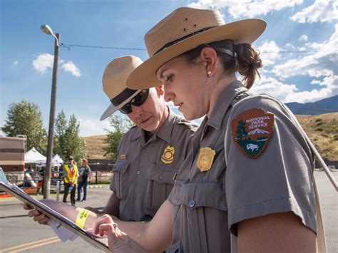 A former national park ranger reveals secrets they don't tell tourists - Business Insider