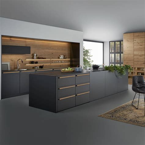 Modern Style Black Color High Gloss Plywood Kitchen Cabinets Design Doors - China Kitchen ...